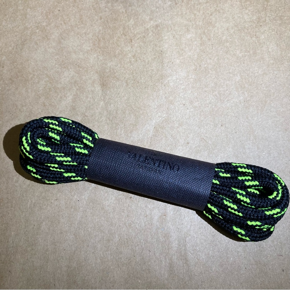 Valentino shoe laces